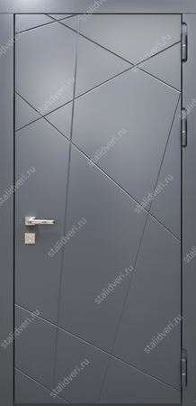 Входная металлическая дверь в квартиру с отделкой из панелей МДФ цвета антрацит