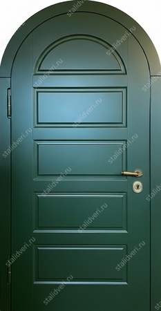 Металлическая арочная термодверь с отделкой зелеными окрашенными панелями МДФ