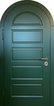Металлическая арочная термодверь с отделкой зелеными окрашенными панелями МДФ