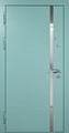 Металлическая дверь с отделкой из окрашенных бирюзовых панелей МДФ (RAL 6034) с вертикальной хромированной полосой