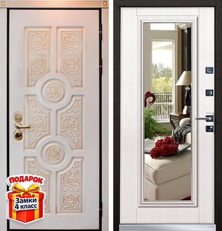 Металлическая дверь с отделкой белыми панелями МДФ и большим зеркалом внутри