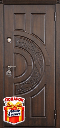 Металлическая дверь с массивом дуба с обеих сторон