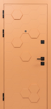 Квартирная стальная дверь с оранжевыми панелями МДФ (RAL 2003) с фрезеровкой «гексагон» Квартирная стальная дверь с оранжевыми панелями МДФ (RAL 2003) с фрезеровкой «гексагон»